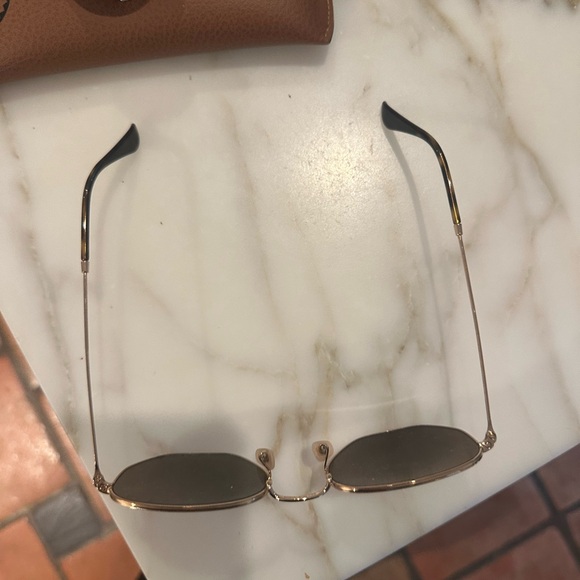 Hexagonal flat lenses Raybands - Picture 3 of 6